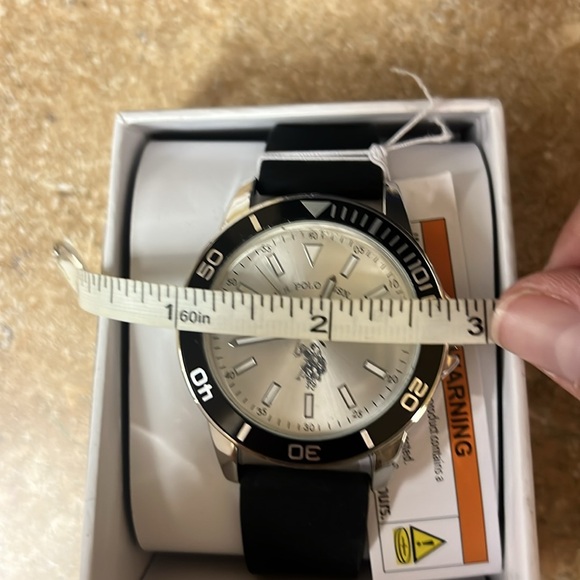 NEW US POLO MENS black and silver analog watch - Picture 7 of 7